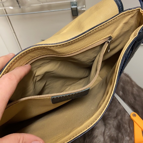 Italian Made Navy Blue Crossbody Bag - Picture 5 of 8